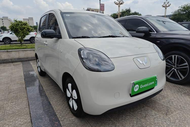 Used Wuling Hongguang MINIEV 2025 Four-Door Version Advanced Edition Front Right 45 Deg