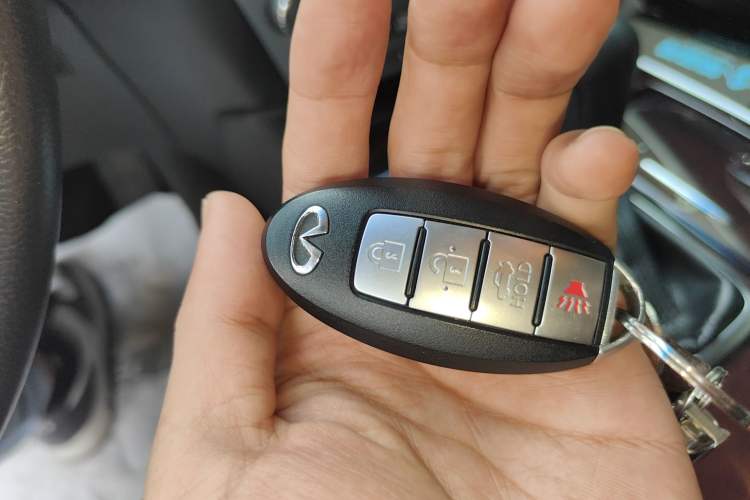 Used Infiniti Q70 2019 Q70L 2.0T Elite Plus Version
