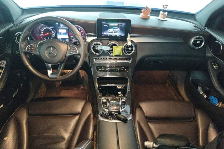 Used Mercedes-Benz GLC 2017 GLC 260 4MATIC Luxury Model