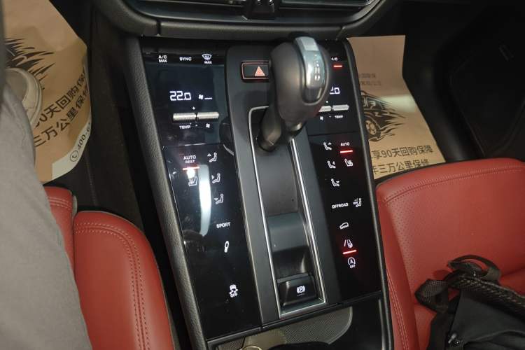 Used Porsche Macan 2024 Macan 2.0T