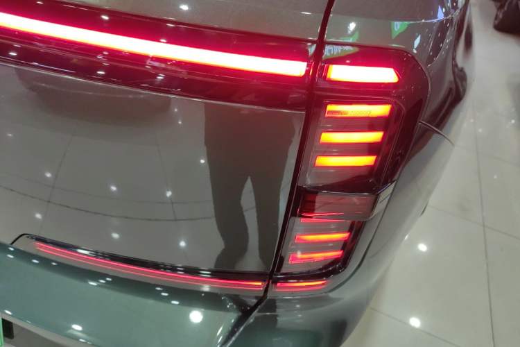 Used GAC Trumpchi Xiangwang S7 2025 180km Ultra All-Wheel Drive LiDAR Edition Exterior 3