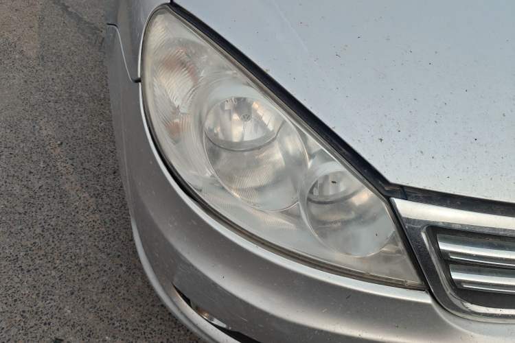 Used Volkswagen Lavida 2011 1.4 TSI DSG Prestige Edition Right Front Headlight