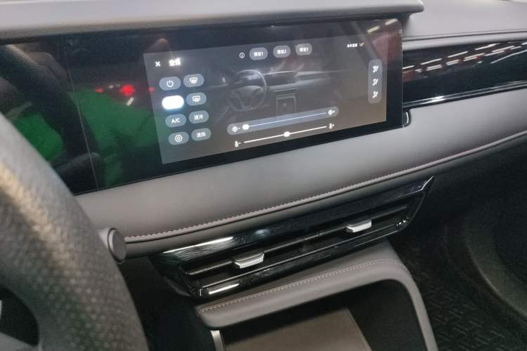 Used Roewe i5 2023 1.5L Manual Comfort Edition