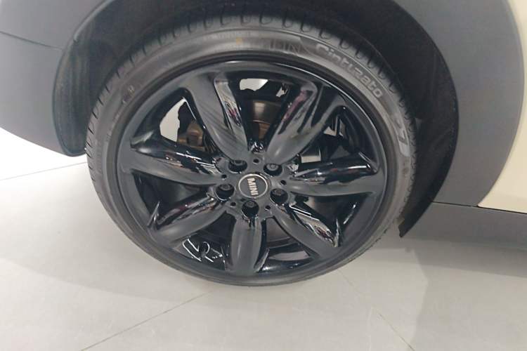 Used MINI Clubman 2016 Revised Version 1.5T COOPER Connoisseur Edition