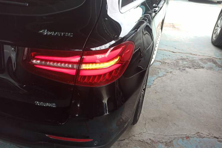 Used Mercedes-Benz GLC 2018 Facelifted GLC 260 4MATIC Dynamic Edition