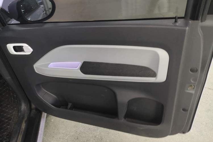 Used Chery New Energy QQ Ice Cream 2022 170km Sundae Phosphate Lithium-Ion