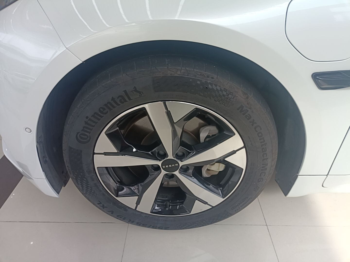 Zeekr 001 2023 WE Edition 86 kWh — снимка 10