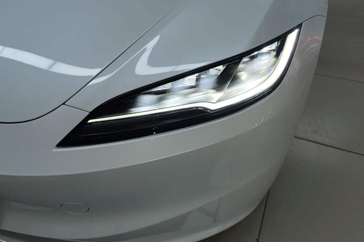 Used Tesla Model 3 2023 Rear-Wheel-Drive Version
