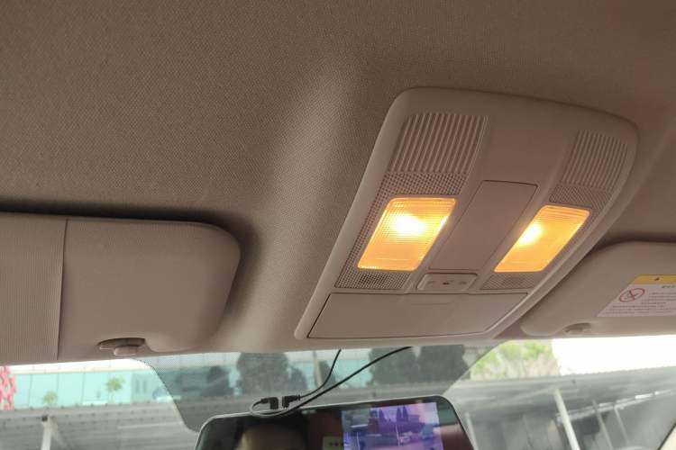 Used Mazda 3 Axela 2016 Sedan 1.5L Automatic Comfort Model Headliner