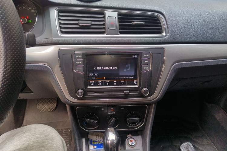 Used Volkswagen Lavida 2017 1.6L Automatic Comfort Edition
