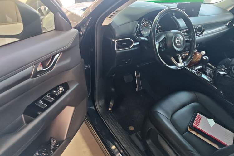 Used Mazda CX-5 2022 2.0L Automatic Two-Wheel Drive Smart Edition Driver Seat