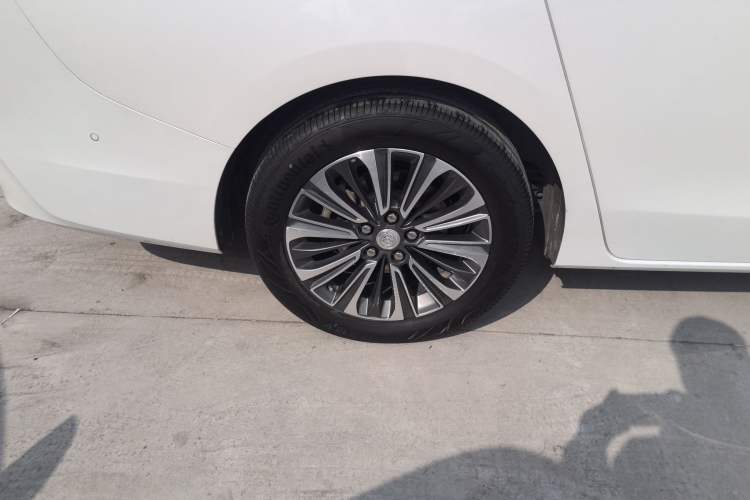 Used Buick GL8 2022 ES Land Cruiser 653T Luxury Model
