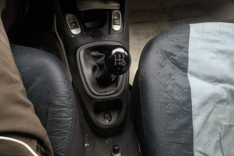 Used BYD F0 2008 1.0L Utility Version
