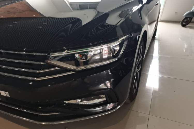 Used Volkswagen Magotan 2020 330TSI DSG Leading Model Left Front Headlight