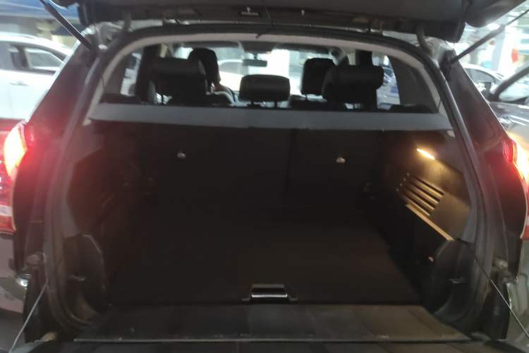 Used Peugeot 3008 2013 2.0L Manual Classic Edition
