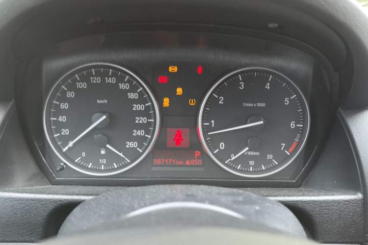 Used BMW X1 2014 sDrive18i Leading Model Instrument Cluster