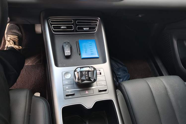 Used BYD Song Pro New Energy 2025 2nd Generation Intelligent Driving Version DM-i 75KM Overachiever Trim Gear Lever