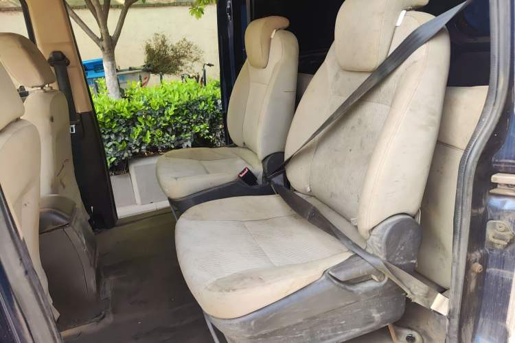 Used Wuling Rongguang V 2016 1.5L Standard Version