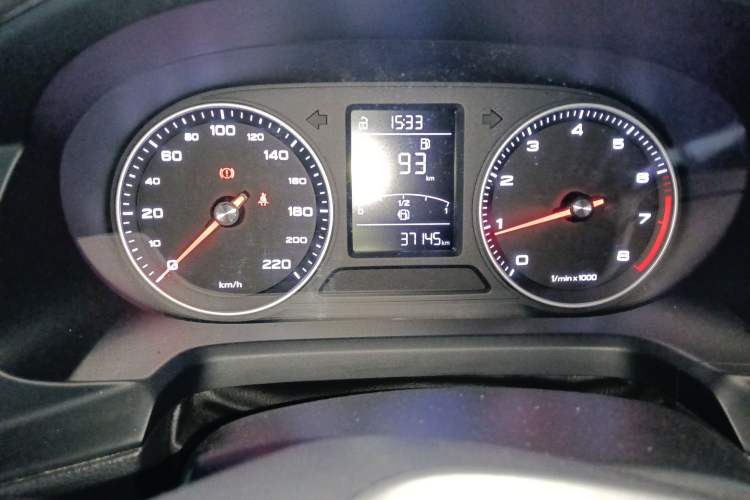 Used Roewe 360 2018 PLUS 1.5L Manual Luxury Edition