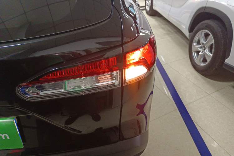 Used Toyota Corolla Cross 2026 Model 2.0L Pioneer Edition Exterior 3