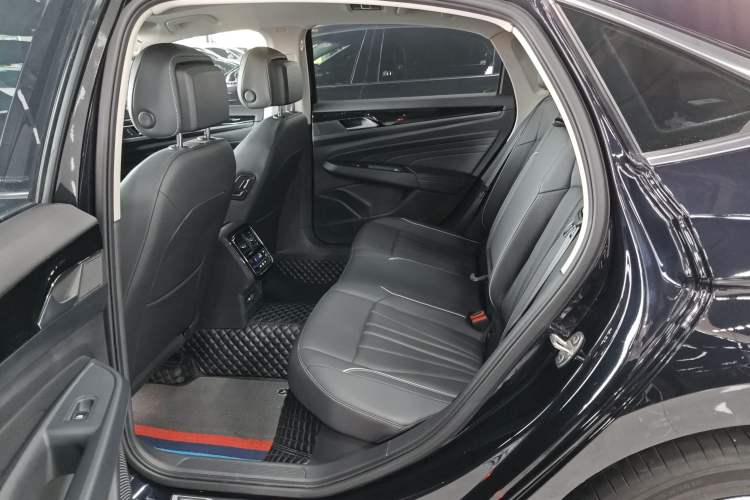 Used Volkswagen Passat 2024 330TSI Starry Elite Edition
