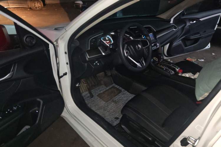 Used Honda Civic 2019 220TURBO CVT Dynamic Edition China VI Driver Seat