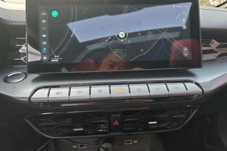 Used MG 5 2021 180 DVVT CVT Youth Luxury Edition
