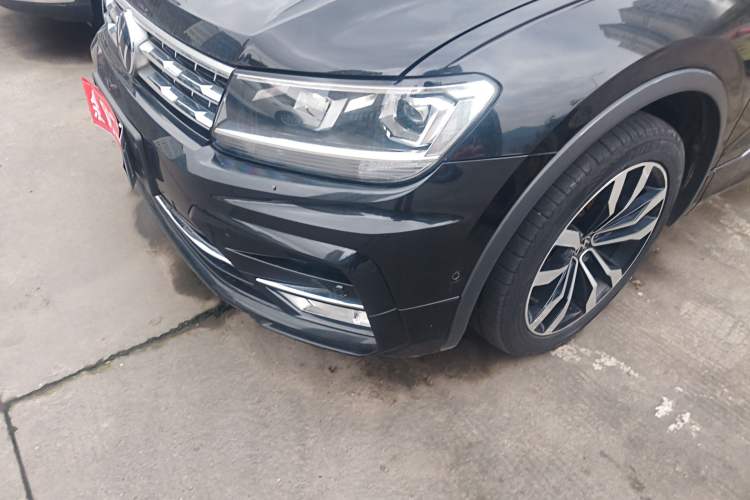 Used Volkswagen Tiguan L 2021 330TSI Automatic Two-Wheel Drive R-Line Enhanced Edition
