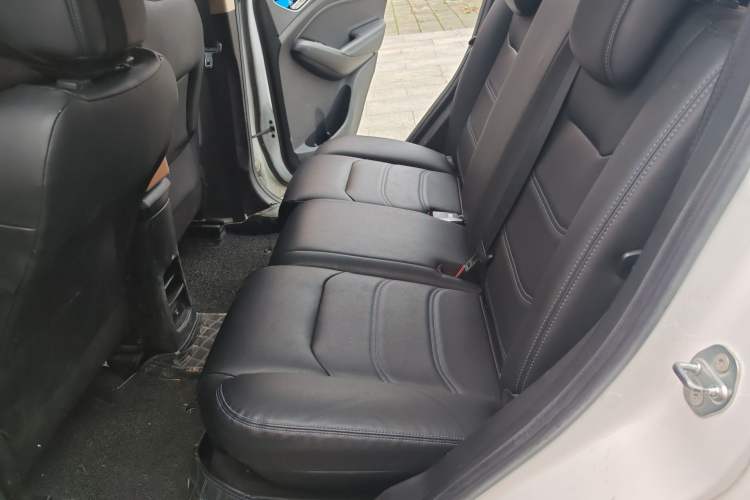 Used BYD Yuan New Energy 2018 EV360 Smart Connect Cool Edition Left Rear Seat