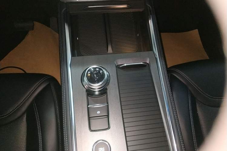 Used Ford Explorer 2025 2.3T EcoBoost Four-Wheel Drive Trail Edition 5 Seats