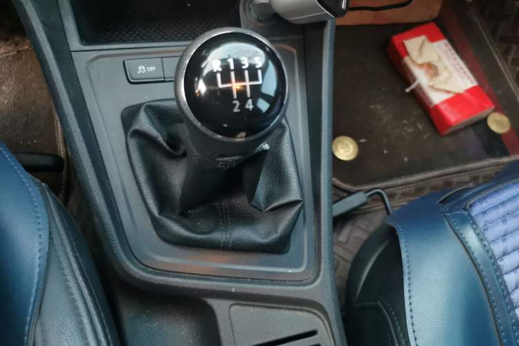 Used Volkswagen Lavida 2017 1.6L Manual Fashion Edition
