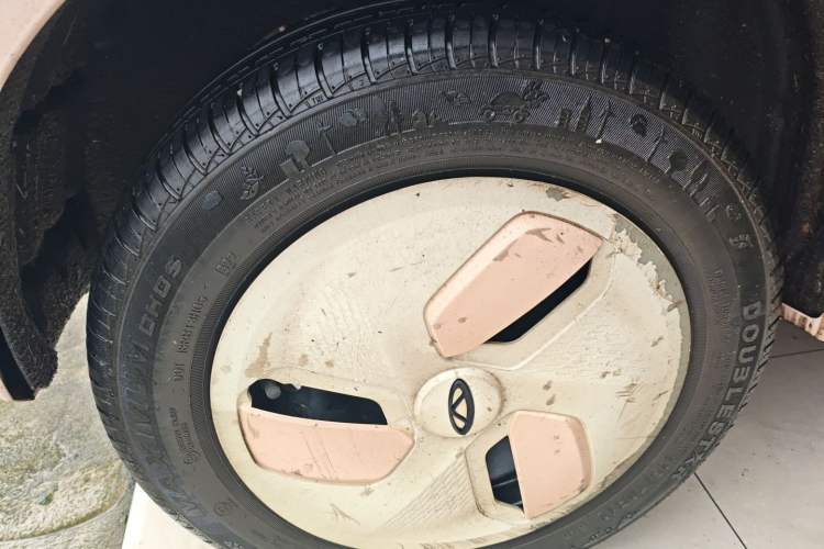 Used Chery QQ Ice Cream 2022 120km Conical Shape Lithium Iron Phosphate
