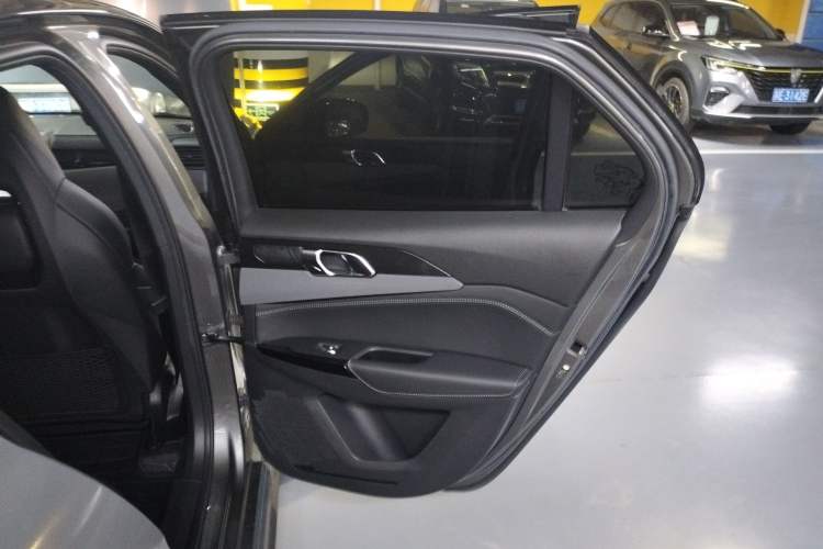 Used Lynk & Co 03 2022 2.0TD DCT JingPro
