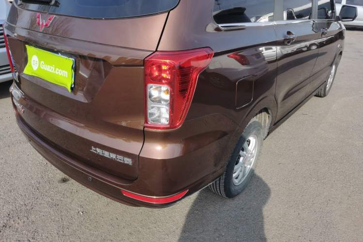 Used Wuling Hongguang 2021 1.5L Facelifted S Comfort Version with Electric Power Steering LAR Right Rear Taillight