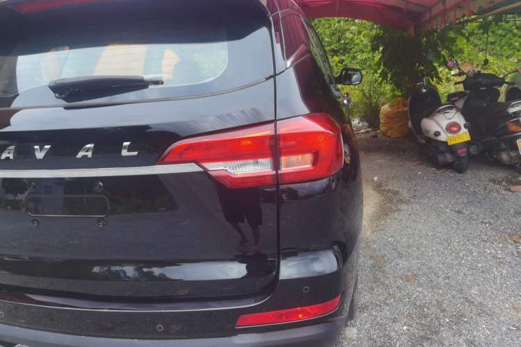 Used Haval M6 2018 Revised Version 1.5T DCT Two-Wheel Drive Elite Edition