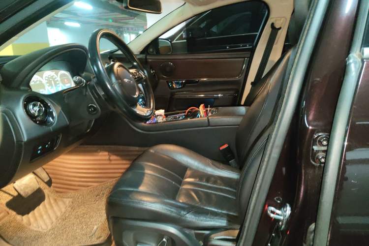 Used Jaguar XJ 2014 XJL 2.0T Two-Wheel-Drive Elegant Business Edition