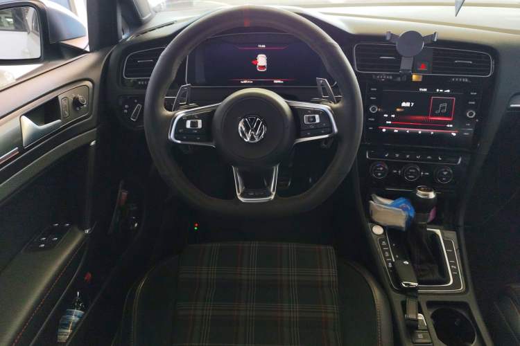 Used Volkswagen Golf GTI 2018 2.0 TSI GTI Steering Wheel