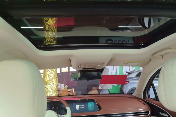 Used ORA Good Cat 2021 400km Standard Range Venus Edition Lithium-Ion Battery Headliner