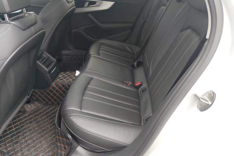 Used Audi A4L 2024 40 TFSI Fashion Dynamic Model