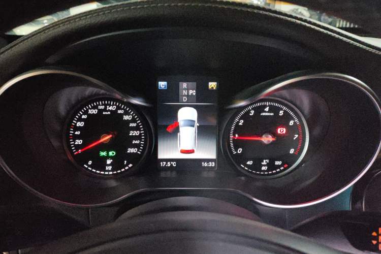 Used Mercedes-Benz GLC 2019 GLC 300 L 4MATIC Dynamic Model Instrument Cluster