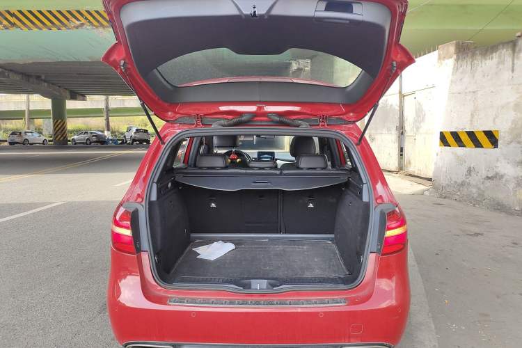 Used Mercedes-Benz B-Class 2015 B 200 Fashion Model