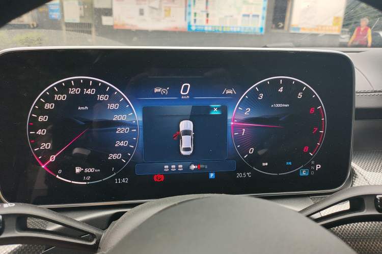 Used Mercedes-Benz C-Class 2025 Facelift C 260 L Sport Edition Instrument Cluster