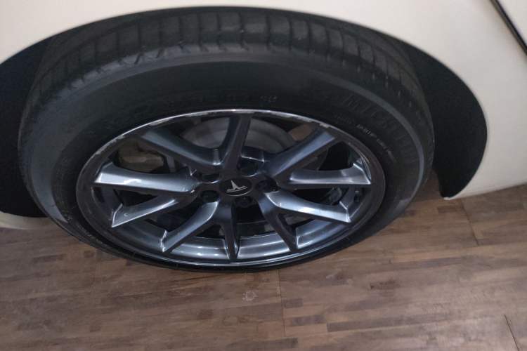 Used Tesla Model 3 2022 Rear-Wheel-Drive Version Exterior 5