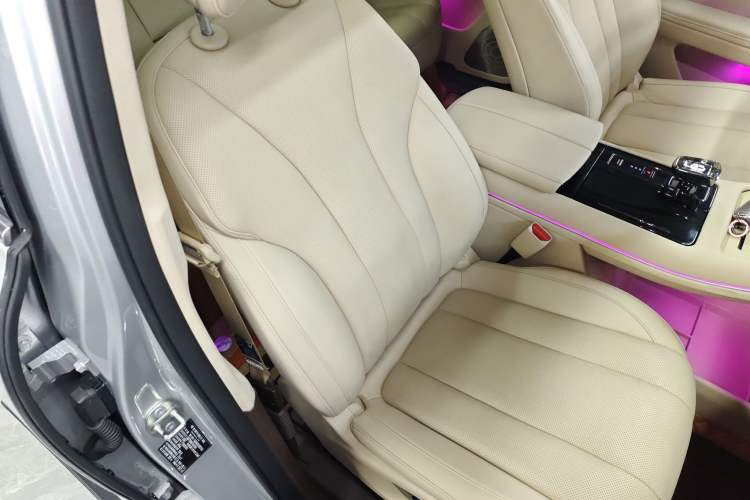 Used Hima AITO M7 2024 1.5T Rear-Drive Plus Version 5 Seats
