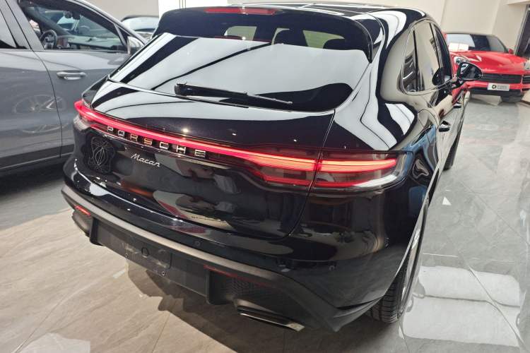 Used Porsche Macan 2024 Macan 2.0T