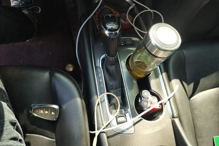 Used Chevrolet Malibu XL 2020 535T CVT Sharp Edition Gear Lever