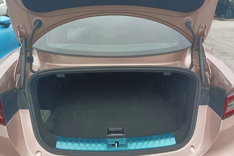 Used NETA GT 2023 560 Trunk