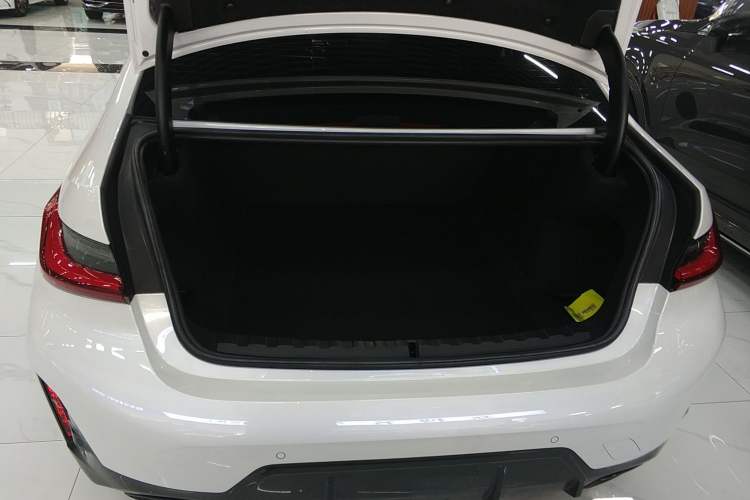 Used BMW 3 Series 2023 325i M Sport Night Edition Package
