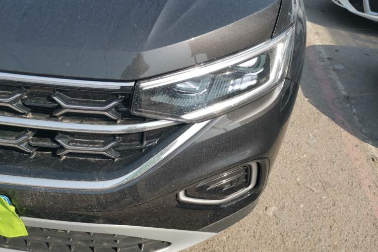 Used Volkswagen Tayron 2023 300TSI Two-Wheel-Drive Luxury Plus Advanced Edition
