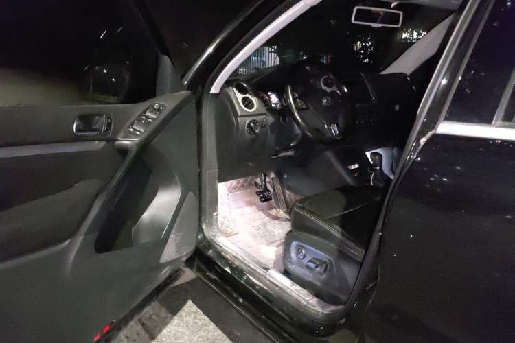 Used Volkswagen Tiguan 2015 1.8TSI Automatic Two-Wheel Drive Luxury Model Driver Seat